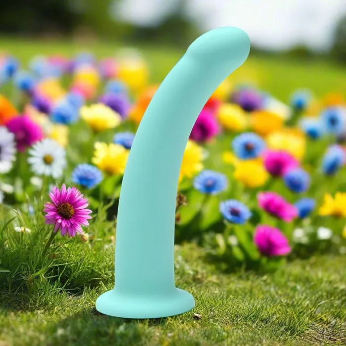 Dildos Me You Us Me You Us 7 Curved Silicone Dildo
